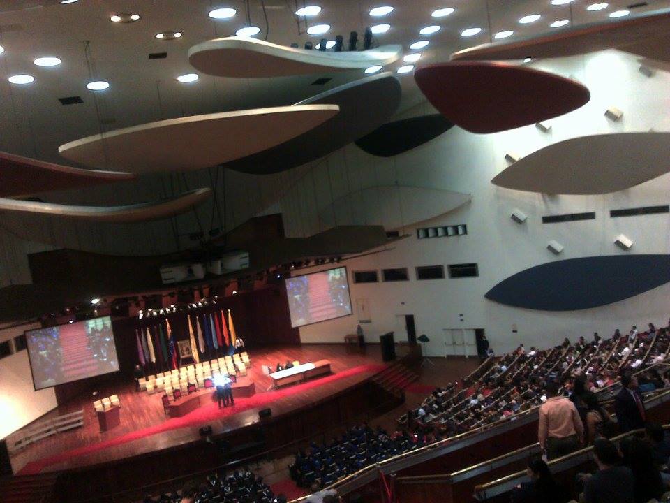 ME GRADÚO ¿Qué entrego?